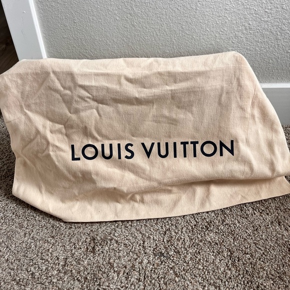 Louis Vuitton Lymington Damier Azur - Picture 17 of 17